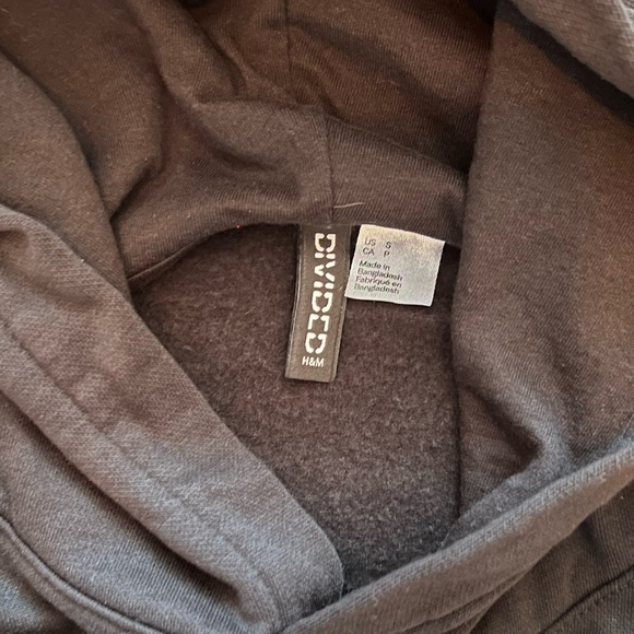 H&M Cropped NASA Sweater - Picture 2 of 2